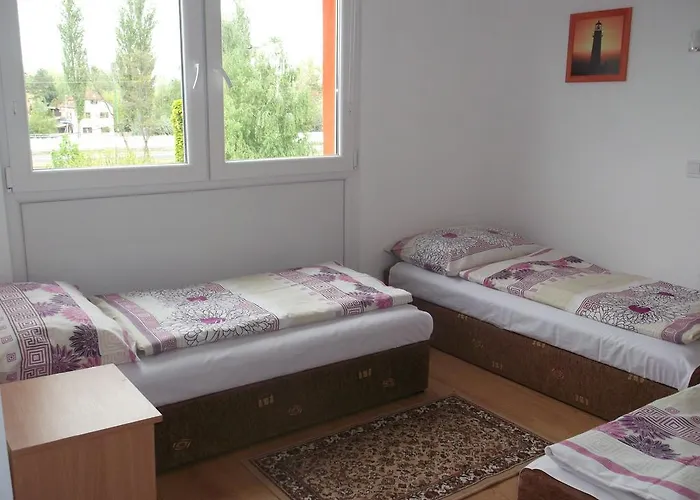 Hostel Touring & Sport *