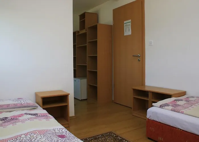 Hostel Touring & Sport *