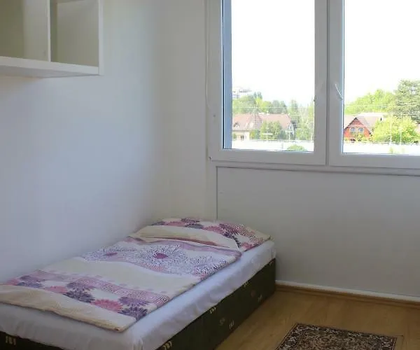 Touring & Sport שיופוק